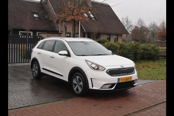 Kia Niro 1.6 GDi Hybrid DynamicLine | Camera | Trekhaak | Cruise Control | Apple Carplay |