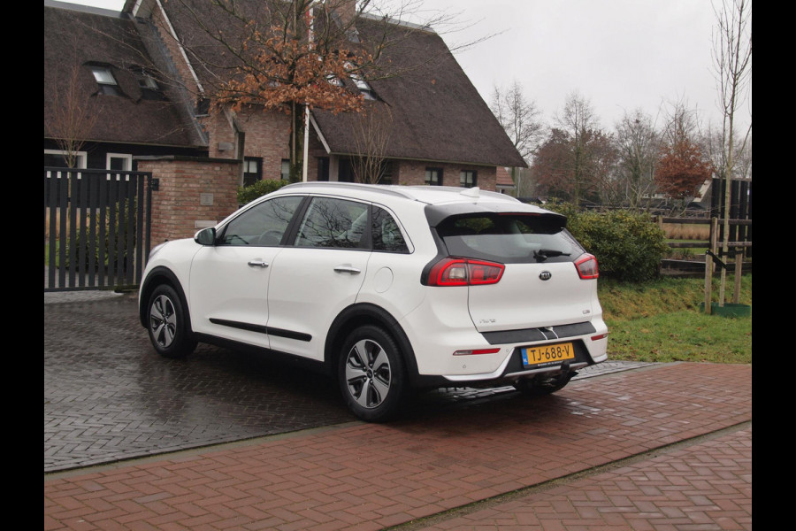 Kia Niro 1.6 GDi Hybrid DynamicLine | Camera | Trekhaak | Cruise Control | Apple Carplay |