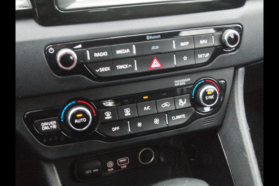 Kia Niro 1.6 GDi Hybrid DynamicLine | Camera | Trekhaak | Cruise Control | Apple Carplay |