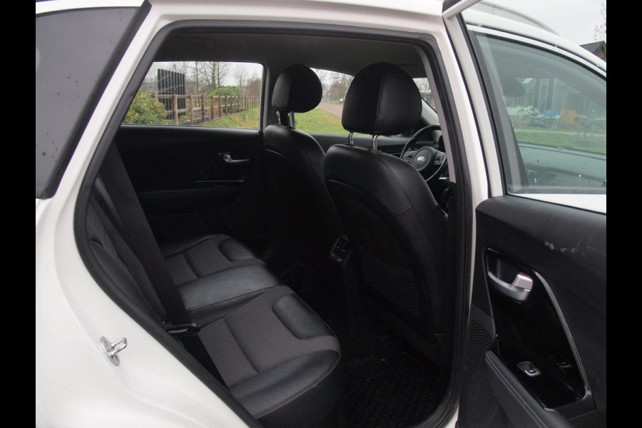 Kia Niro 1.6 GDi Hybrid DynamicLine | Camera | Trekhaak | Cruise Control | Apple Carplay |