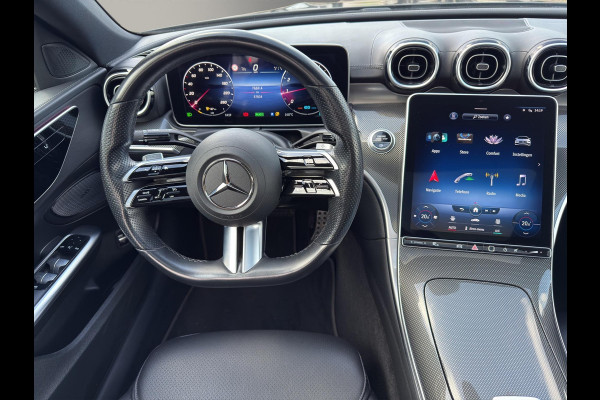 Mercedes-Benz C-Klasse 180 AMG Line | 19"| Panoramadak | Camera | Keyless | Led | Sfeer |