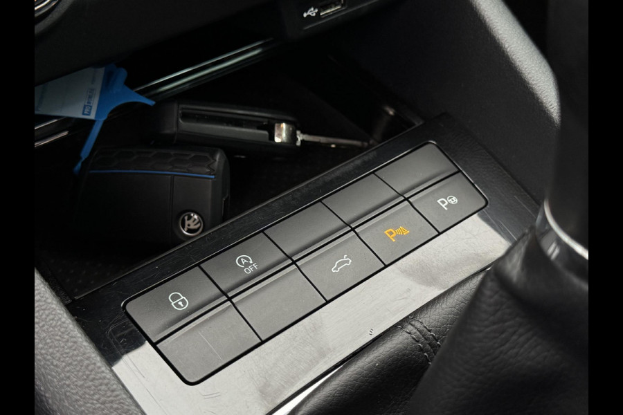 Škoda Octavia Combi 1.0 TSI Greentech Style Business NL-AUTO | PANODAK | TREKHAAK | LUXE BEKLEDING