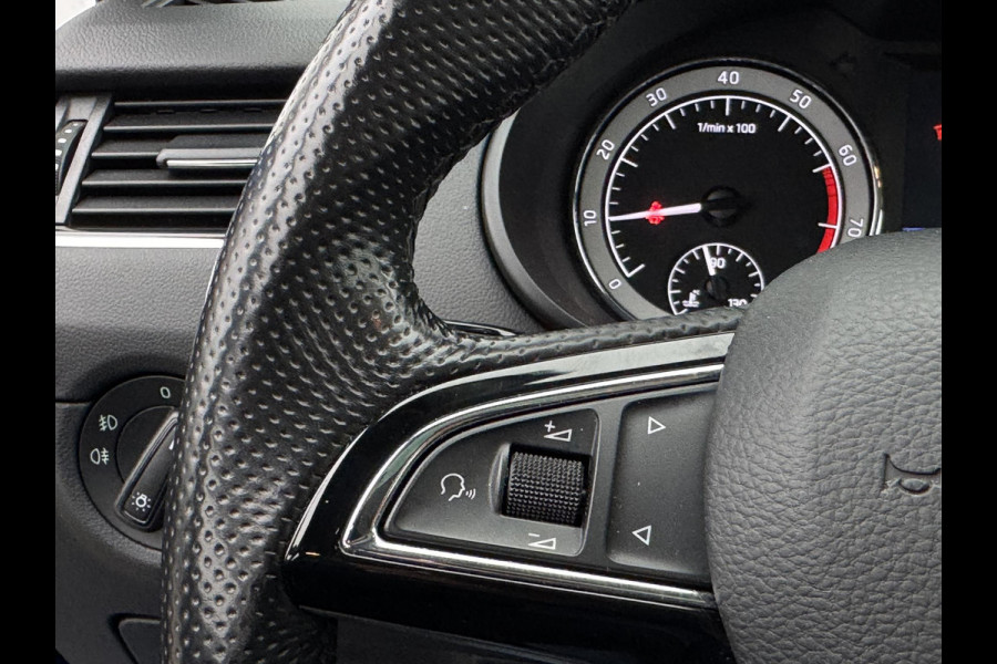 Škoda Octavia Combi 1.0 TSI Greentech Style Business NL-AUTO | PANODAK | TREKHAAK | LUXE BEKLEDING