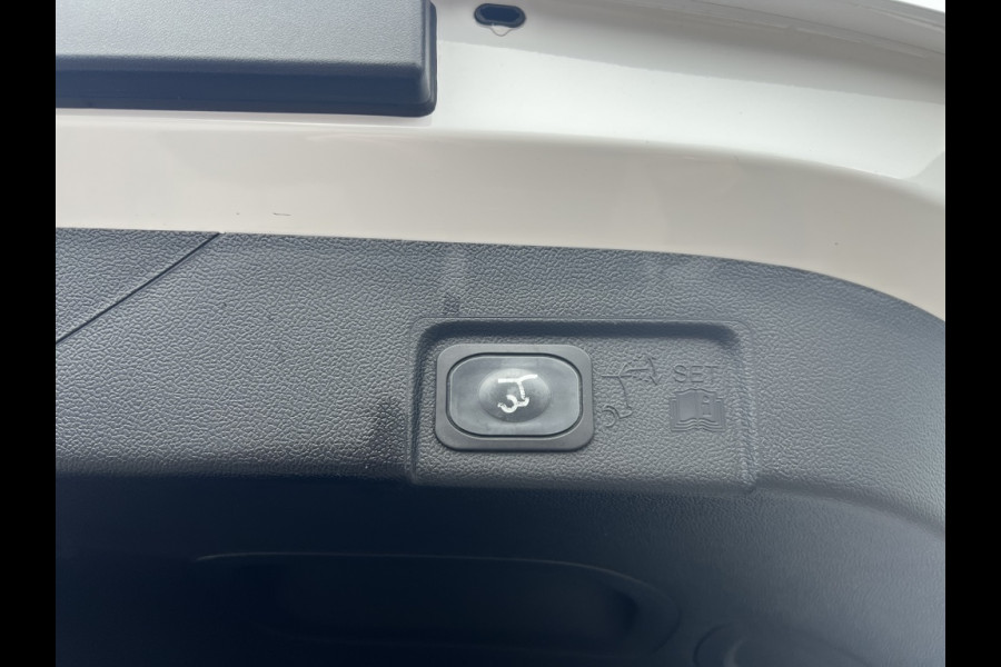 Ford Puma 1.0 EB Hyb ST-Line X