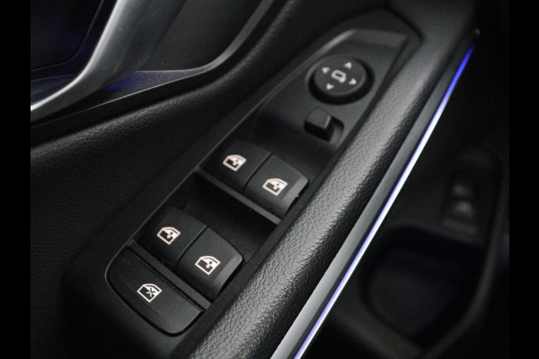 BMW 3 Serie 318i M Sport | Panoramadak | Stoelverwarming | Leder/Alcantara | Carplay | Live Cockpit | Sportstoelen | Full LED | Navigatie | Parkeerhulp | Climate control