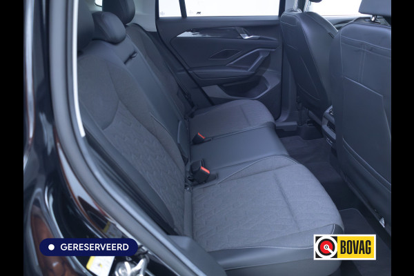 Volkswagen Tiguan 1.5 e-TSI Business Edition Comfort | Camera | Comfortstoelen | Parkeerassistent | Stoelverwarming | Stuurverwarming, Adaptieve Cruise, Led, Navigatie, App. connect
