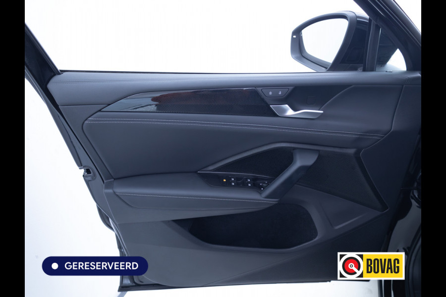 Volkswagen Tiguan 1.5 e-TSI Business Edition Comfort | Camera | Comfortstoelen | Parkeerassistent | Stoelverwarming | Stuurverwarming, Adaptieve Cruise, Led, Navigatie, App. connect