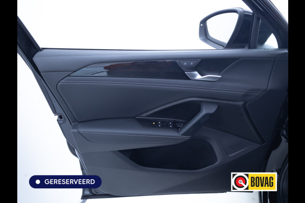 Volkswagen Tiguan 1.5 e-TSI Business Edition Comfort | Camera | Comfortstoelen | Parkeerassistent | Stoelverwarming | Stuurverwarming, Adaptieve Cruise, Led, Navigatie, App. connect