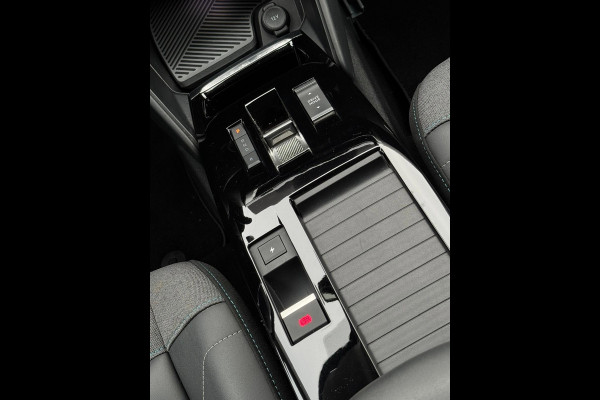 Citroën Ë-C4 Shine 50 kWh, panoramadak, lederen interieur, adaptief cruise, achteruitrijcamera, 1 e eigenaar, NL auto met nap