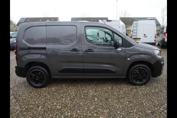 Peugeot Partner 1.2 PureTech 130PK, Benzine, Automaat
