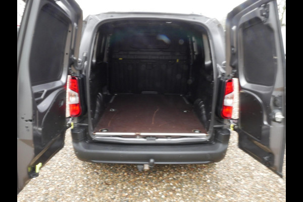 Peugeot Partner 1.2 PureTech 130PK, Benzine, Automaat