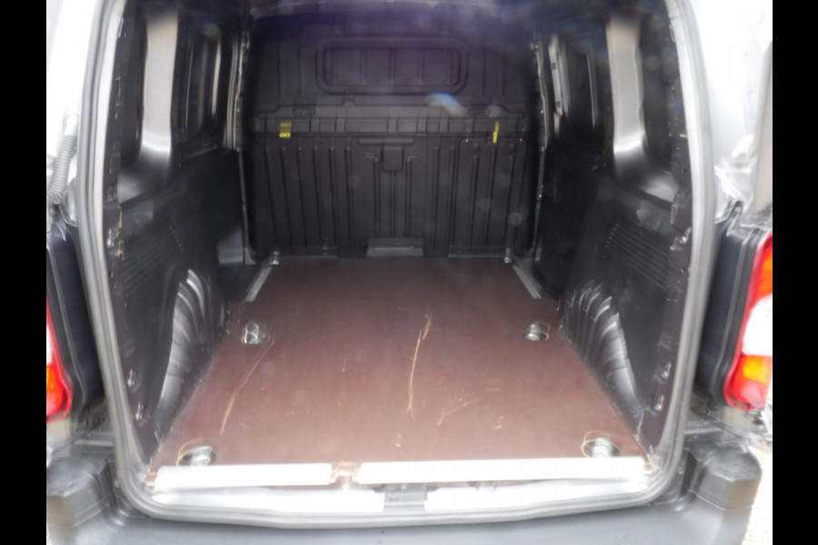 Peugeot Partner 1.2 PureTech 130PK, Benzine, Automaat