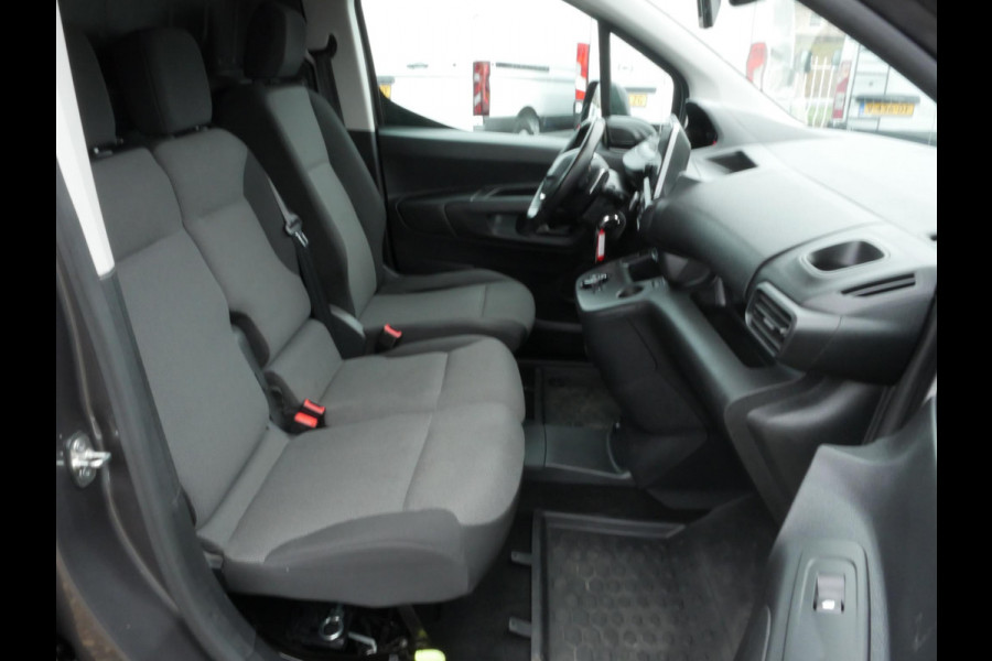 Peugeot Partner 1.2 PureTech 130PK, Benzine, Automaat