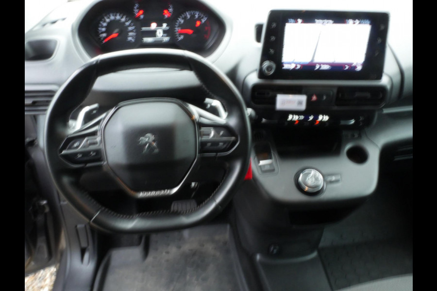Peugeot Partner 1.2 PureTech 130PK, Benzine, Automaat