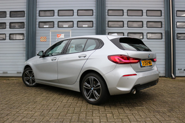 BMW 1-serie 118i Executive Edition Autom Xenon Led Navi Sportzetels 17inch Bj:2020