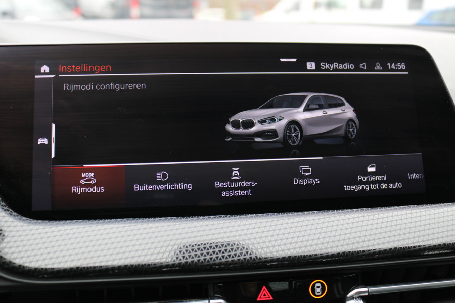 BMW 1-serie 118i Executive Edition Autom Xenon Led Navi Sportzetels 17inch Bj:2020