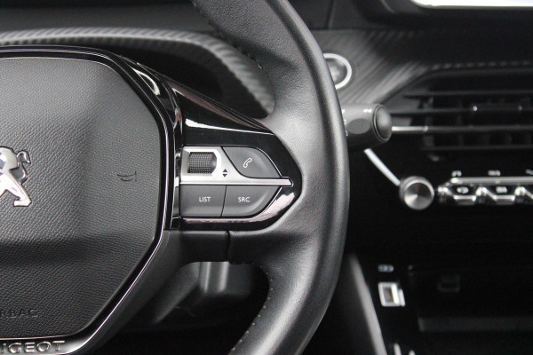Peugeot 2008 1.2 100PK ALLURE PACK | TREKHAAK | NAVIGATIE | LED KOPLAMPEN | 3-D INSTRUMENTENPANEEL | KEYLESS ENTRY/START | ACHTERUITRIJ CAMERA | CLIMATE CONTROL | APPLE CARPLAY/ANDROID AUTO | CRUISE CONTROL | DAB+ RADIO | PARKEERSENSOREN VOOR + ACHTER |