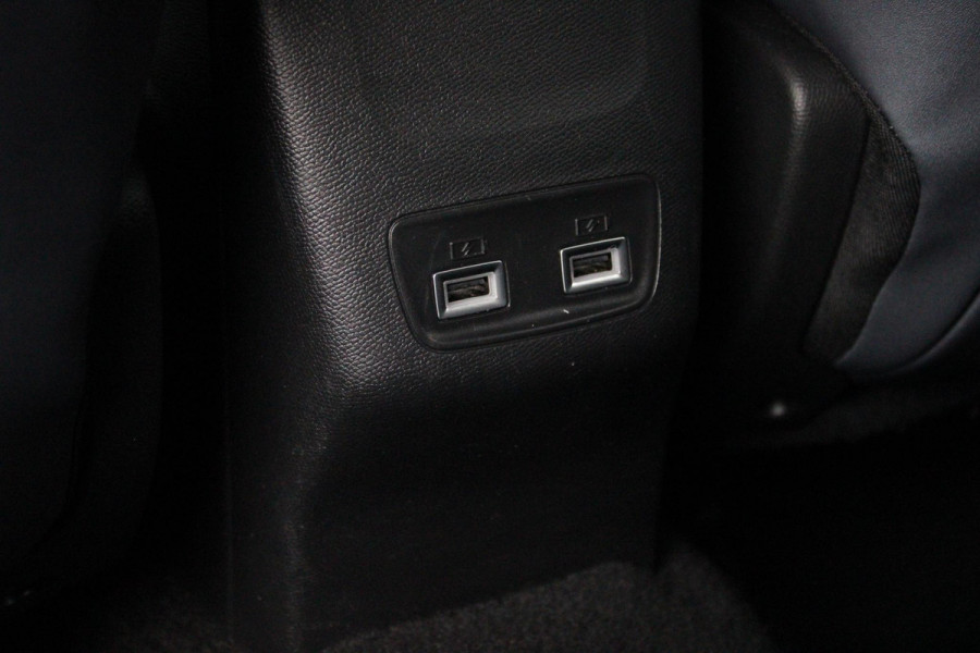 Peugeot 2008 1.2 100PK ALLURE PACK | TREKHAAK | NAVIGATIE | LED KOPLAMPEN | 3-D INSTRUMENTENPANEEL | KEYLESS ENTRY/START | ACHTERUITRIJ CAMERA | CLIMATE CONTROL | APPLE CARPLAY/ANDROID AUTO | CRUISE CONTROL | DAB+ RADIO | PARKEERSENSOREN VOOR + ACHTER |