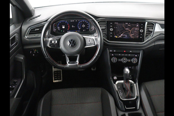 Volkswagen T-Roc 1.5 TSI Sport | Panoramadak | Adaptive cruise | Keyless | Carplay | Navigatie | Full LED | Virtual Cockpit | Climate control | Parkeerhulp | Bluetooth