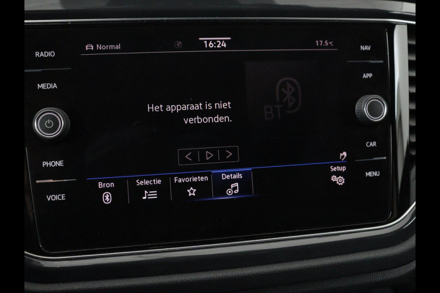 Volkswagen T-Roc 1.5 TSI Sport | Panoramadak | Adaptive cruise | Keyless | Carplay | Navigatie | Full LED | Virtual Cockpit | Climate control | Parkeerhulp | Bluetooth