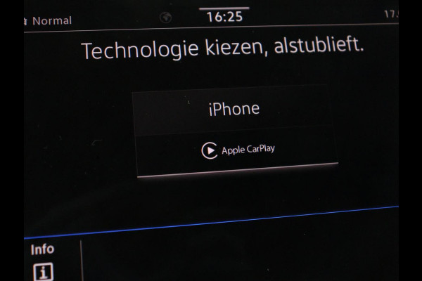 Volkswagen T-Roc 1.5 TSI Sport | Panoramadak | Adaptive cruise | Keyless | Carplay | Navigatie | Full LED | Virtual Cockpit | Climate control | Parkeerhulp | Bluetooth