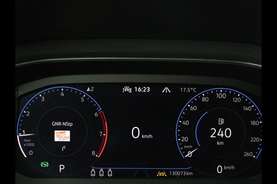 Volkswagen T-Roc 1.5 TSI Sport | Panoramadak | Adaptive cruise | Keyless | Carplay | Navigatie | Full LED | Virtual Cockpit | Climate control | Parkeerhulp | Bluetooth