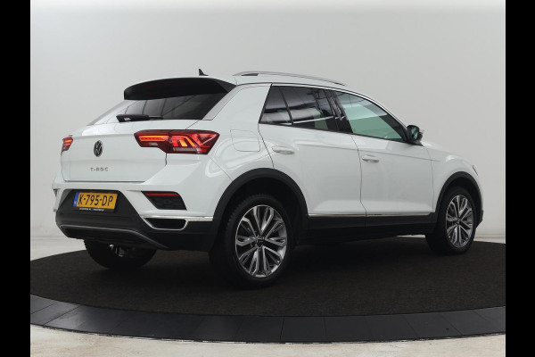 Volkswagen T-Roc 1.5 TSI Sport | Panoramadak | Adaptive cruise | Keyless | Carplay | Navigatie | Full LED | Virtual Cockpit | Climate control | Parkeerhulp | Bluetooth