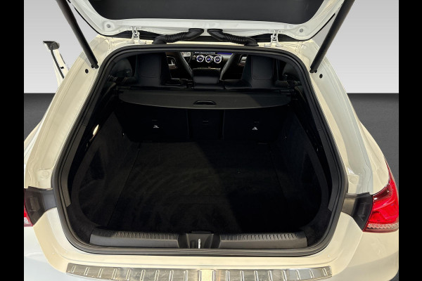Mercedes-Benz CLA-Klasse Shooting Brake 250 4MATIC Premium