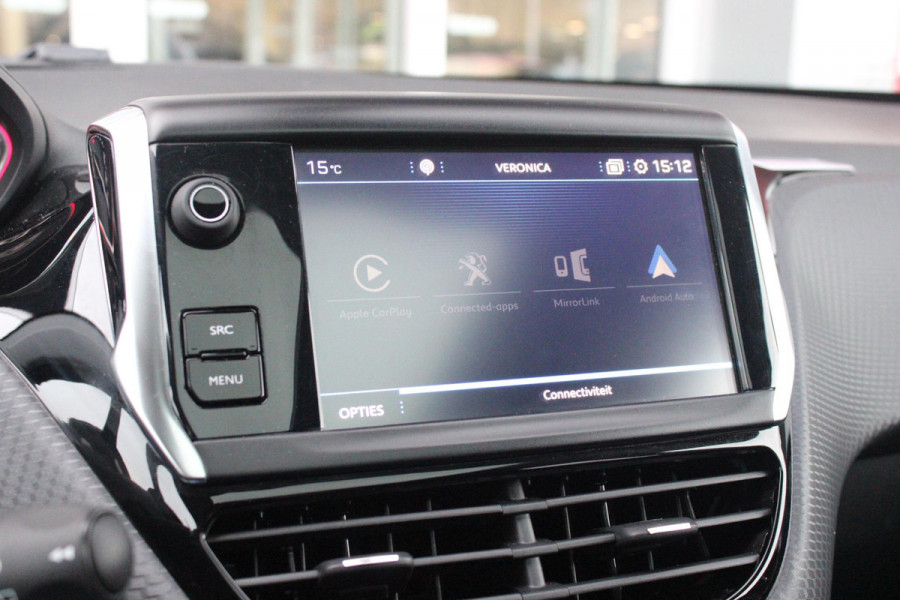 Peugeot 2008 1.2 130PK AUTOMAAT GT-LINE | AFNEEMBARE TREKHAAK | PANORAMA DAK | STOEL VERWARMING | LICHTMETALEN VELGEN 17" | ALL SEASON BANDEN | CLIMATE CONTROL | CRUISE CONTROL | NAVIGATIE | APPLE CARPLAY/ANDROID AUTO | ACHTERUITRIJ CAMERA | EERSTE EIGENAAR! |