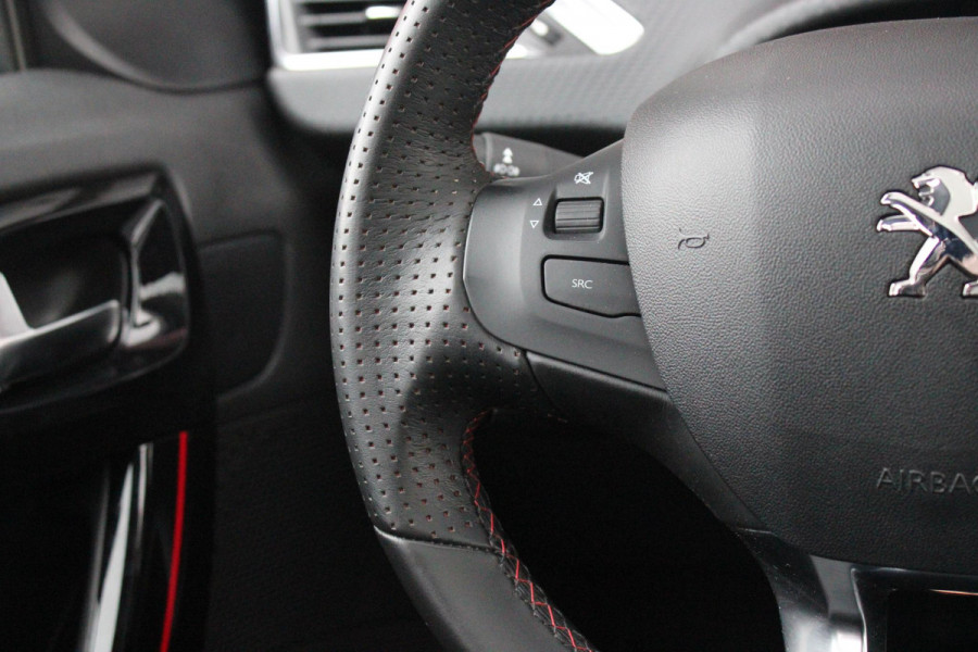 Peugeot 2008 1.2 130PK AUTOMAAT GT-LINE | AFNEEMBARE TREKHAAK | PANORAMA DAK | STOEL VERWARMING | LICHTMETALEN VELGEN 17" | ALL SEASON BANDEN | CLIMATE CONTROL | CRUISE CONTROL | NAVIGATIE | APPLE CARPLAY/ANDROID AUTO | ACHTERUITRIJ CAMERA | EERSTE EIGENAAR! |