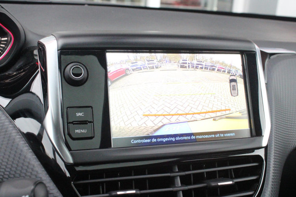 Peugeot 2008 1.2 130PK AUTOMAAT GT-LINE | AFNEEMBARE TREKHAAK | PANORAMA DAK | STOEL VERWARMING | LICHTMETALEN VELGEN 17" | ALL SEASON BANDEN | CLIMATE CONTROL | CRUISE CONTROL | NAVIGATIE | APPLE CARPLAY/ANDROID AUTO | ACHTERUITRIJ CAMERA | EERSTE EIGENAAR! |