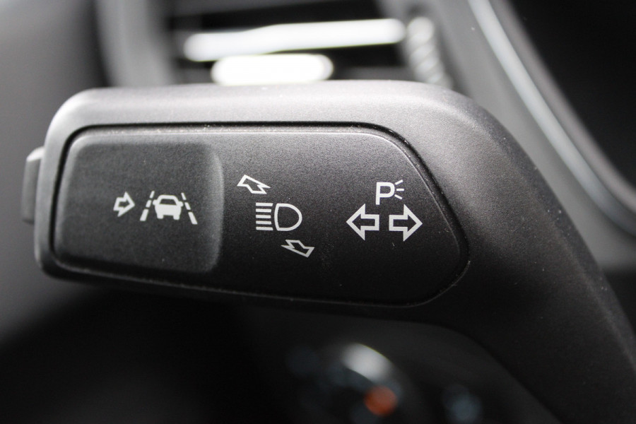 Ford FOCUS Wagon 1.0 EcoBoost Active Business | Trekhaak | Adaptieve cruise | Panoramadak | Origin NL