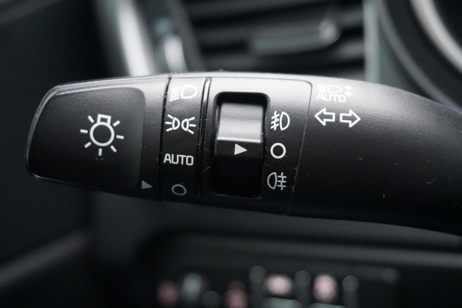 Kia Ceed 1.0 T-GDi 120PK DynamicLine/NL-Auto/All-Seasonband /1e Eigenaar.