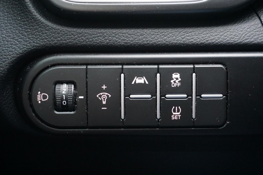 Kia Ceed 1.0 T-GDi 120PK DynamicLine/NL-Auto/All-Seasonband /1e Eigenaar.