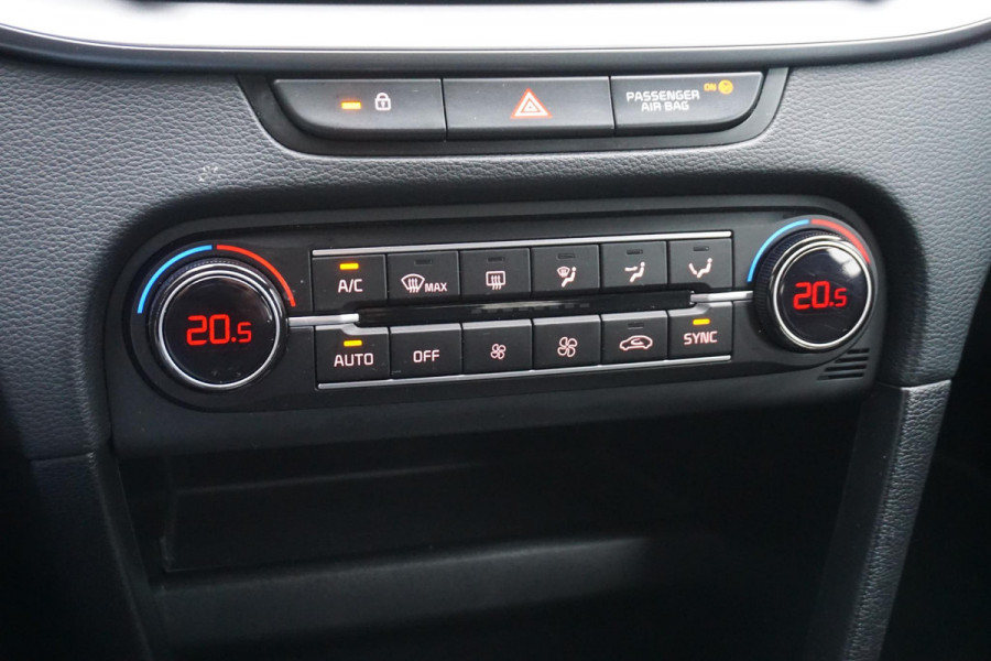 Kia Ceed 1.0 T-GDi 120PK DynamicLine/NL-Auto/All-Seasonband /1e Eigenaar.