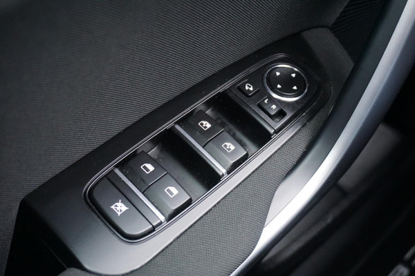 Kia Ceed 1.0 T-GDi 120PK DynamicLine/NL-Auto/All-Seasonband /1e Eigenaar.