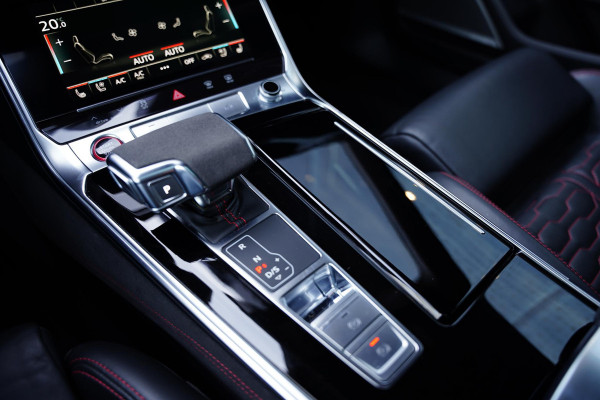 Audi RS6 Avant TFSI Quattro / BTW / Milltek / Uitlaat