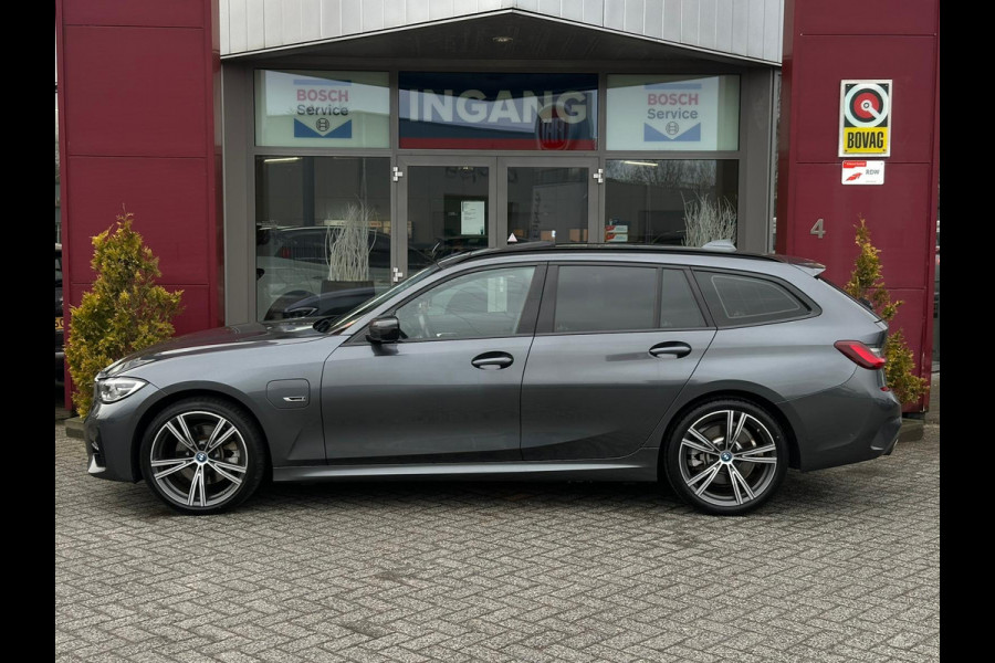 BMW 3 Serie Touring 320e Business Edition Plus | M sport | Pano | HUD | Leder