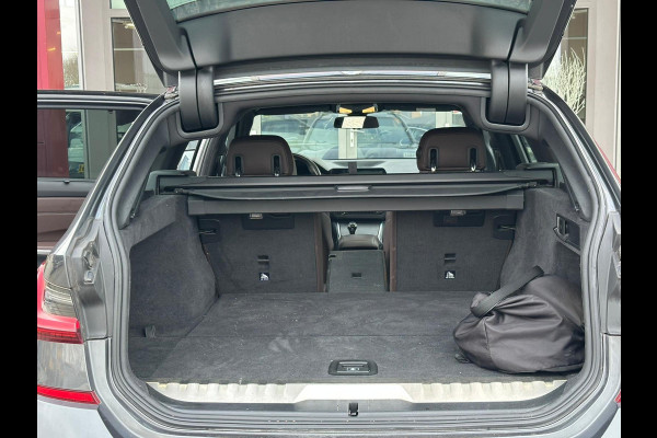BMW 3 Serie Touring 320e Business Edition Plus | M sport | Pano | HUD | Leder