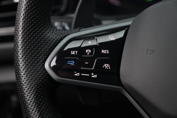 Volkswagen T-Roc 2.0 TSI 4Motion R 300PK / PANODAK / AKRA / VIRTUAL / ACC / KEYLESS / CAMERA / CARPLAY