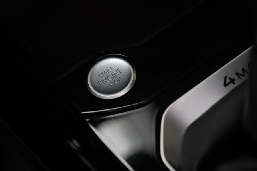 Volkswagen T-Roc 2.0 TSI 4Motion R 300PK / PANODAK / AKRA / VIRTUAL / ACC / KEYLESS / CAMERA / CARPLAY