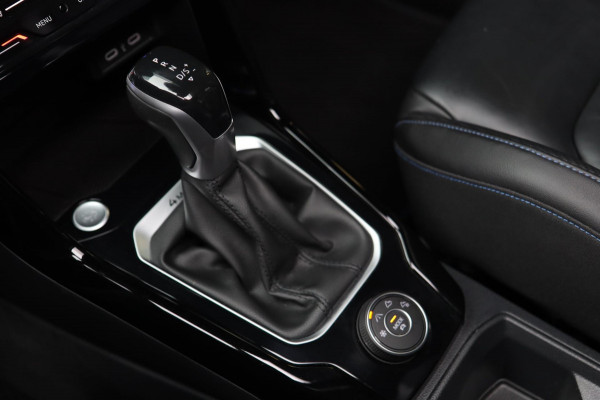 Volkswagen T-Roc 2.0 TSI 4Motion R 300PK / PANODAK / AKRA / VIRTUAL / ACC / KEYLESS / CAMERA / CARPLAY