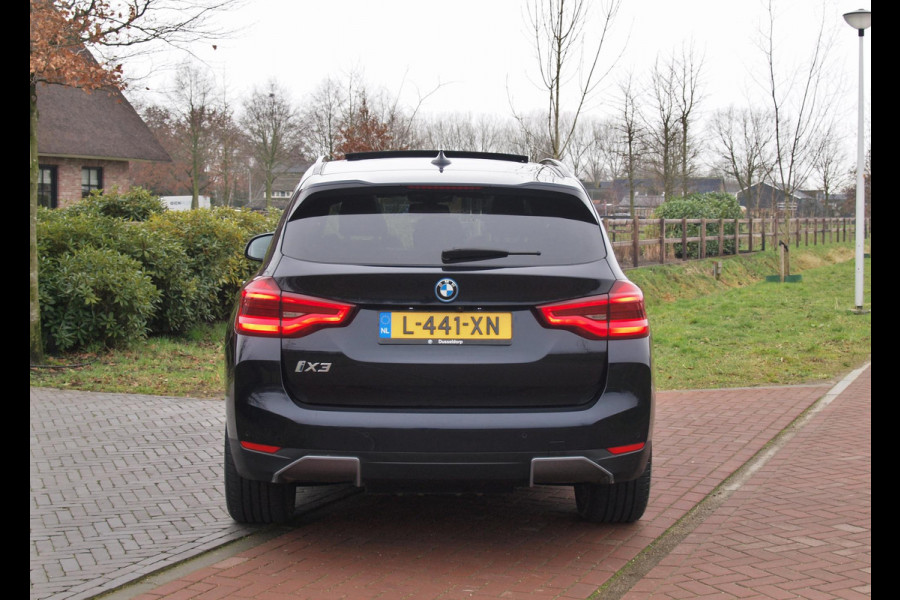 BMW iX3 High Executive 80 kWh | Panoramadak | 360 Camera | Harman Kardon | Head-Up Display | Apple Carplay |