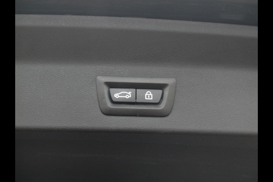 BMW iX3 High Executive 80 kWh | Panoramadak | 360 Camera | Harman Kardon | Head-Up Display | Apple Carplay |