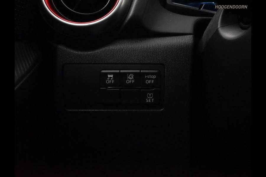 Mazda 2 1.5 Skyactiv-G Sportive (APPLE CARPLAY,PARELMOER,SPORTSTOELEN,CRUISE,LANE-ASSIST,CAMERA,LM-VELGEN,NIEUWE APK,TOPCONDITIE)