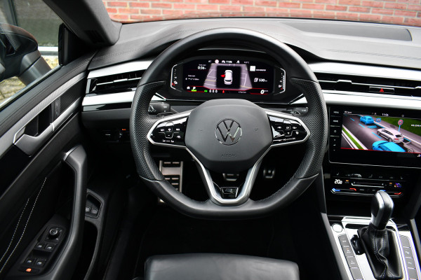 Volkswagen Arteon Shooting Brake 1.4 TSI eHybrid R-Line Pano R-zetels Trekh DCC ACC