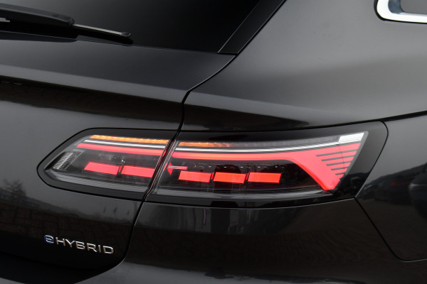 Volkswagen Arteon Shooting Brake 1.4 TSI eHybrid R-Line Pano R-zetels Trekh DCC ACC