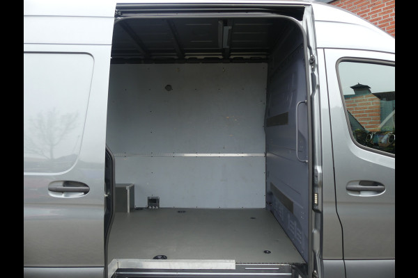 Mercedes-Benz Sprinter 315 CDI L2H2 3500KG Trekgewicht LED/Camera/Trekhaak/PDC/Navigatie