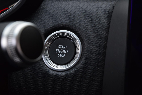 Renault Clio 1.0 TCe Intens|Camera|Carplay|Dealero.h.|