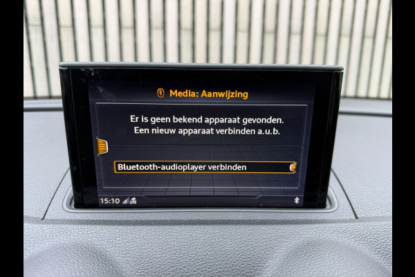 Audi A3 CABRIOLET 35 TFSI /Leer /Nekverwarming /Led /B&O /Camera/ Dealer onderhouden